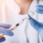 Вакцинація та хронічні хвороби: чому люди з ризиками потребують особливого захисту